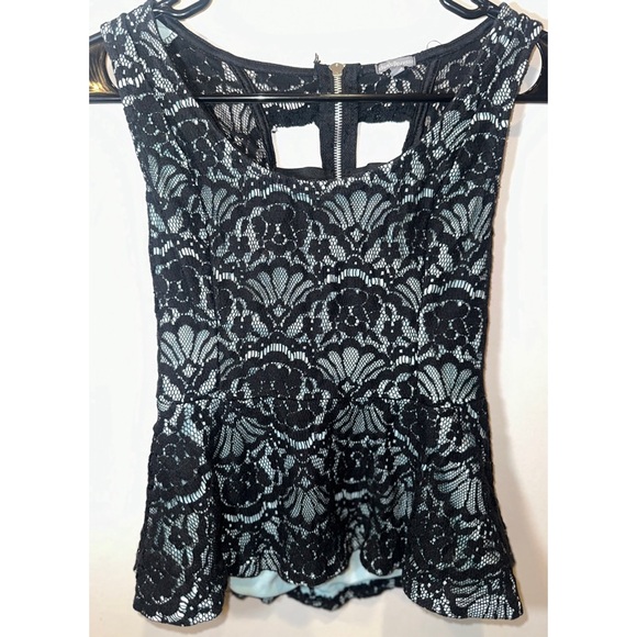 Charlotte Russe Teal & Black Club Shirt Peplum Shirt with Open Back - Picture 5 of 16